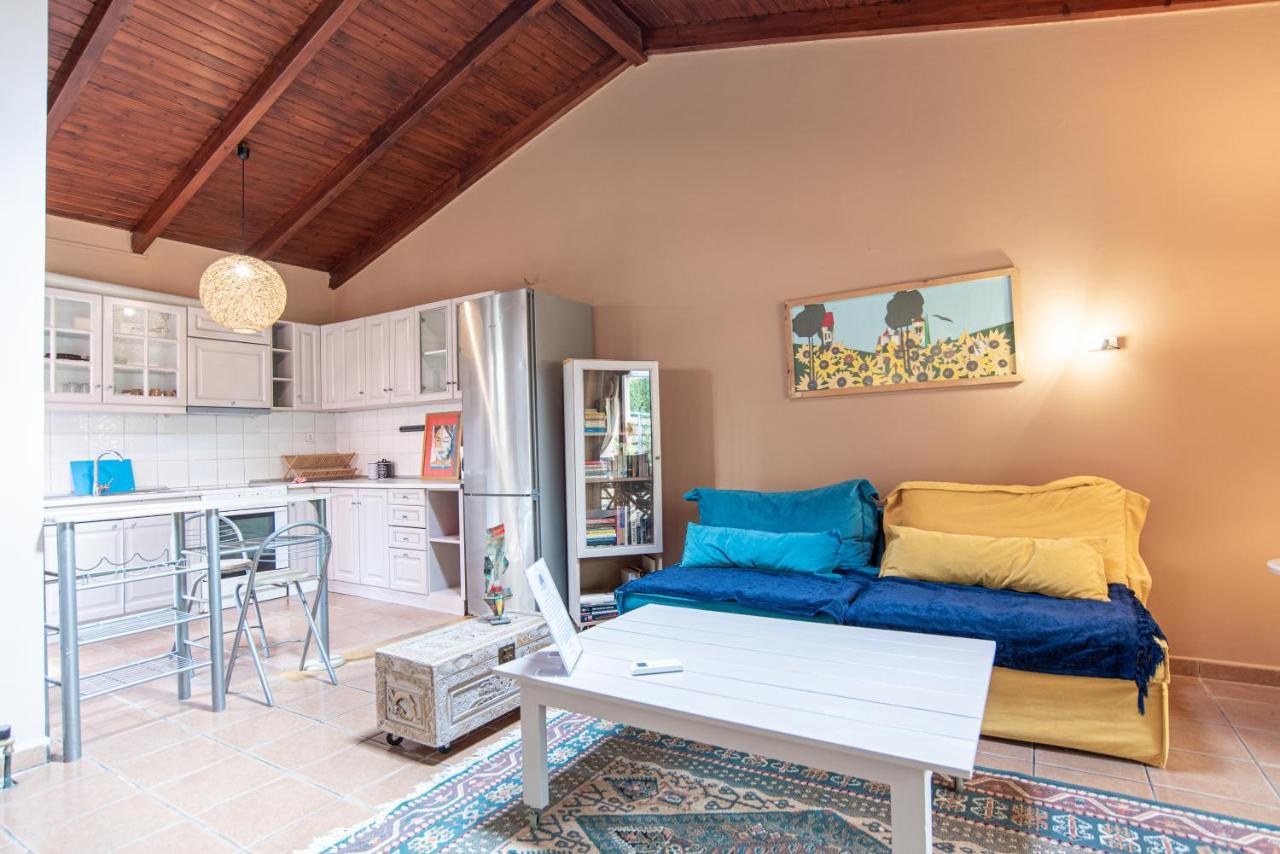 The Country Arths Retreat Apartment Athena Bagian luar foto